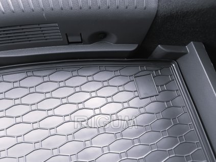 Gumová vana do kufru Hyundai i30 HB 2017- dolní dno