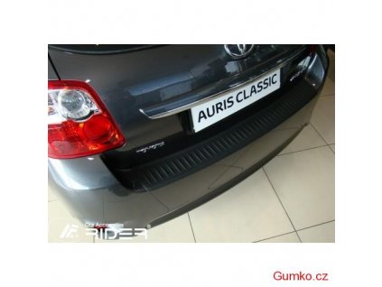 Nášlap kufru Toyota Auris 2010-