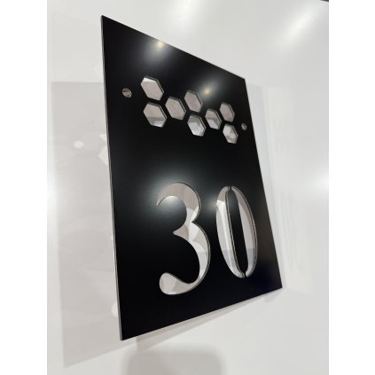 Solárne domové číslo – obdĺžnikový, včelie plásty