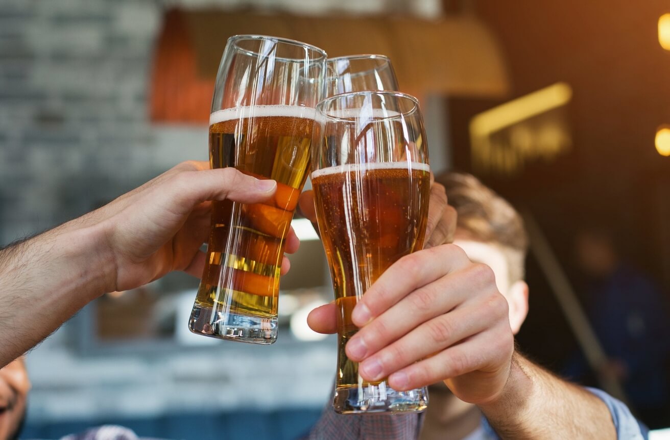 Alkohol a posilování: Fungují společně?