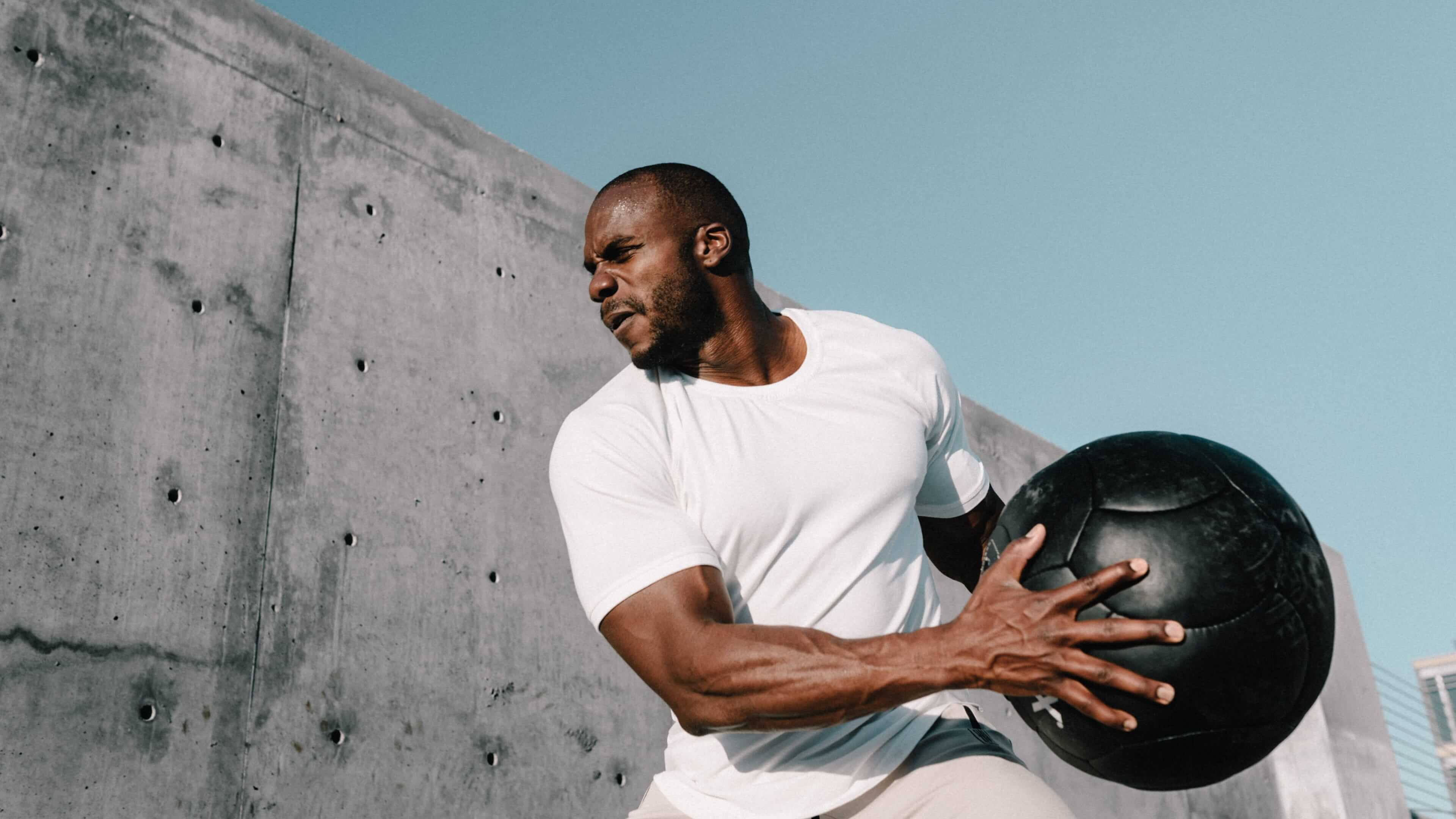 Můžu při nabírání svalů přibrat i tuk?