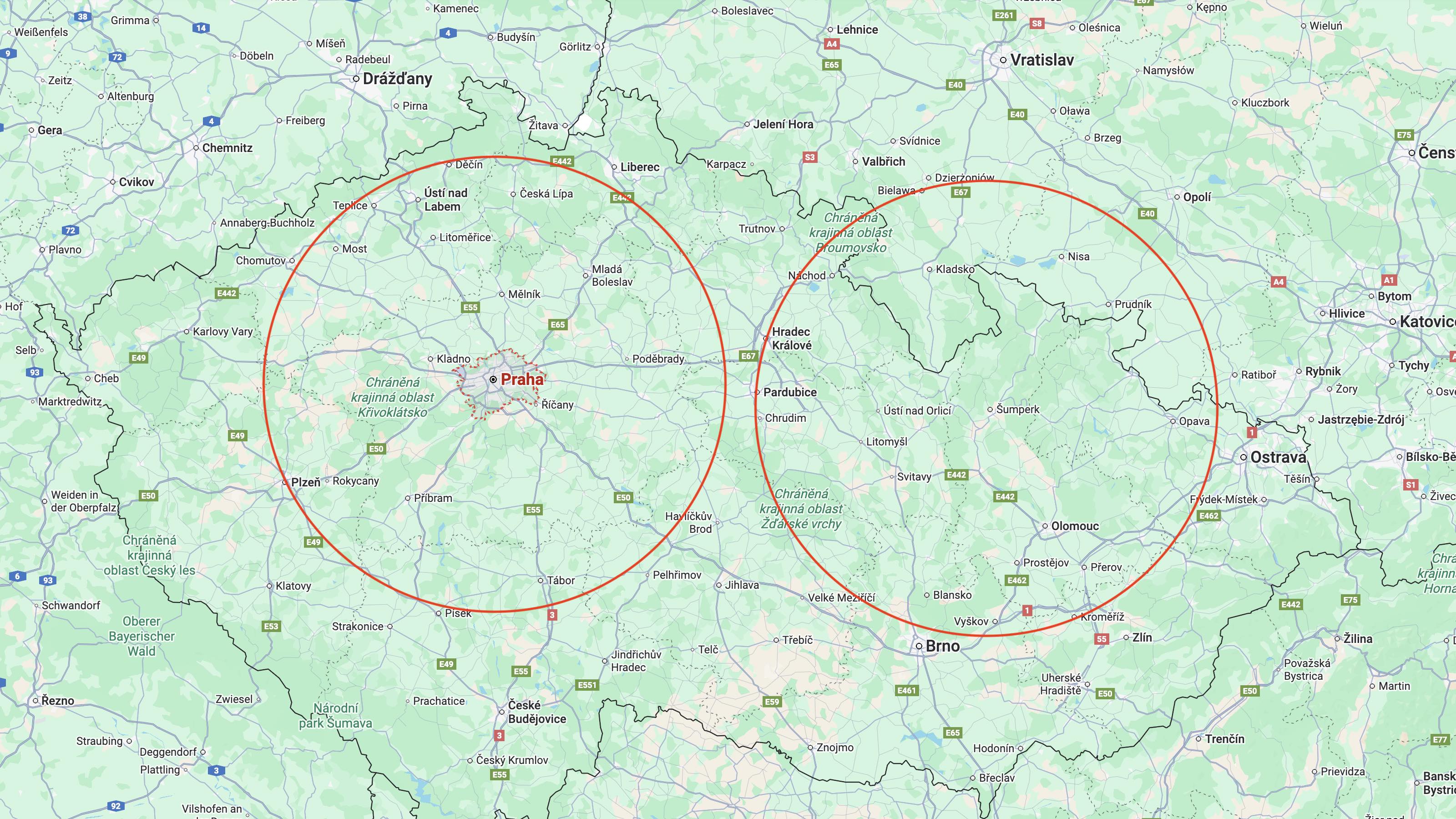 Mapa pokrytí instalací: okruh 100 km kolem Prahy a 100 km kolem Šumperka