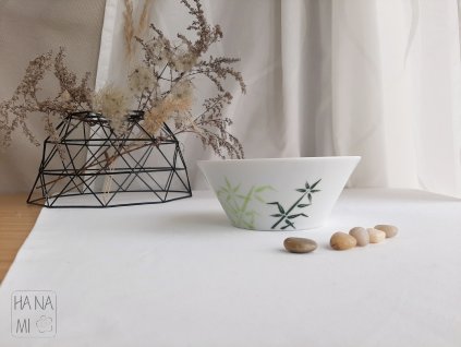 porcelánová miska s ručně malovaným bambusem