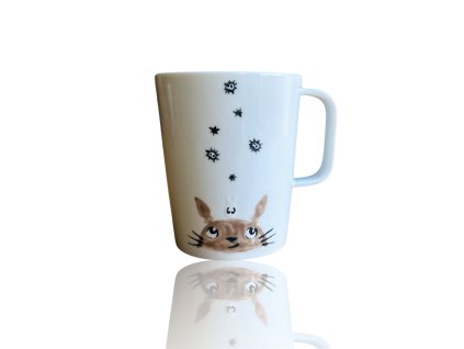 Porcelánový hrnek s ruční malbou inspirovanou oblíbeným japonským filmem pro děti.C0921D3B 30C3 47B9 BFE3 9460BDAAF6BF