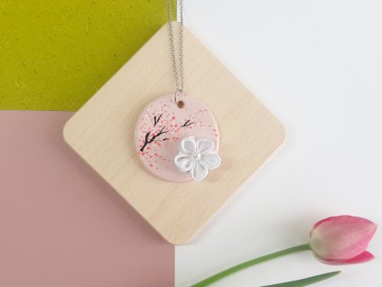 keramický náhrdelník s kanzashi květinou sakura
