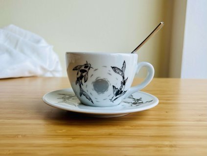 hrnek s podšálkem "Koi kapři s měsícem" se lžičkou na zakázku