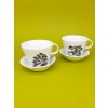 sada hrnků s podšálkem s bonsaj