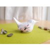 Porcelánový ptáček s originální ruční malbou inspirovanou japonským svátkem kvetoucích sakur porcelánový ptáček s rozkvetlou sakurou