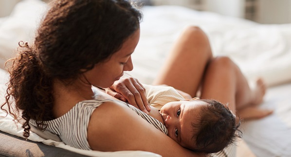 Dostáva moje bábätko dostatok mlieka?