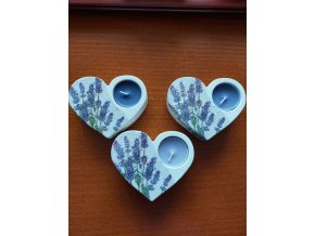 Svícen levandulové srdce