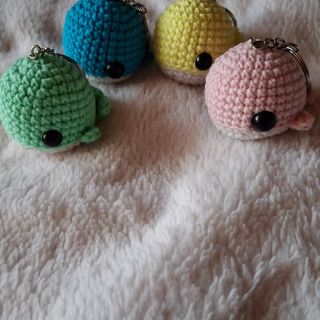 Mini velryby - přívěšek na klíče.