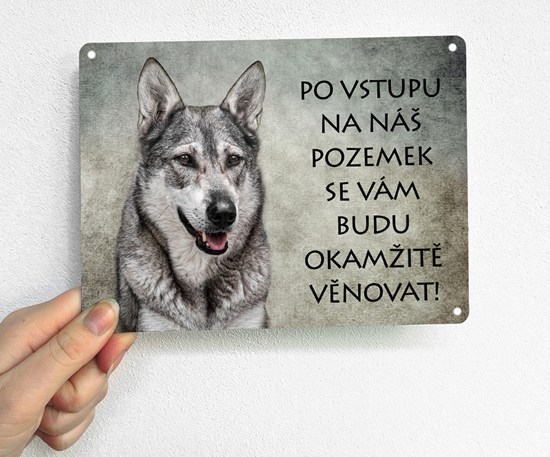 Plechová cedulka s československým vlčákem