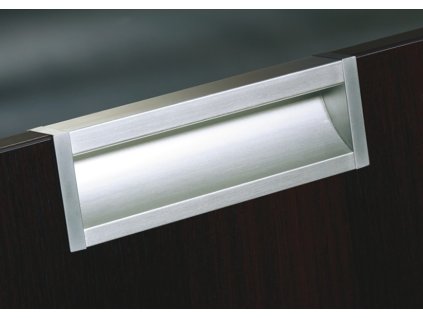 Úchytkový hliníkový profil, délka 2,5 metru, lze zkrátit na míru