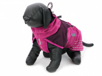  Luxusní zimní obleček – outdoorová bunda pro dokonalý teplotní a pocitový komfort vašich psů. Větru a vodě odolná vnější vrstva, uvnitř voděodolná syntetická izolace pro tepelnou pohodu, reflexní prvky. Barva purpurová. (3)