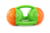 Odolná, pískající gumová hračka pro středně velké psy s tenisovým míčkem uvnitř. Velikost hračky cca 25 cm, barva oranžovo-zelená.
