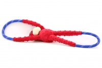 Odolná přetahovací hračka pro psy – opice, vyrobená z kombinace provazových a plyšových materiálů. Barva červeno-modrá.