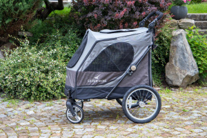  Velký kočárek pro psy s 38cm kolečky a nosností 55 kg. Rozměry kabiny 85 × 55 × 60 cm, možnost připevnění upravovacího stolku. Ideální pro více psů. Barva: šedá. (3)