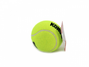  Nepostradatelná hračka každého psa tenisový míček KONG. Gumové jádro, povrchový materiál šetrný k zubům i dásním, průměr míčku 8 cm.