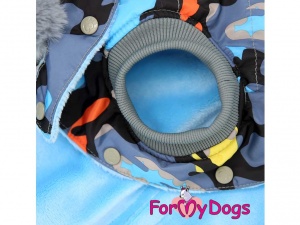 Obleček pro větší psy i fenky – modrá zimní bunda s CAMO potiskem (2)