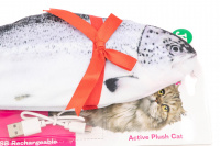  Hračka pro kočky v podobě ryby s pohybovým strojkem, díky kterému se ryba zmítá a uspokojí lovecké instinkty každé kočky (2)