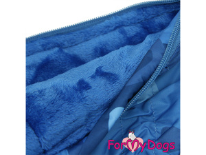  Obleček pro malé až střední psy – zateplený zimní overal BLUE CAMOUFLAGE od For My Dogs z voduodpuzujícího materiálu. Kožešinová podšívka, zateplený sinteponem. Detail  podšívky.