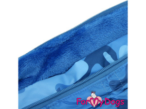  Obleček pro psy jezevčíků – zateplený zimní overal BLUE CAMOUFLAGE od For My Dogs z voduodpuzujícího materiálu. Detail podšívky.