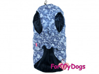  Obleček pro psy středních a větších plemen – zimní bunda CAPARISON BLUE od ForMyDogs. Bunda je zateplená sinteponem a má kožešinovou podšívku. (4)