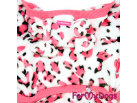  Obleček pro psy – lehký jednovrstvý plyšový overal LEO PINK WITH EARS od For My Dogs vhodný do suchého počasí nebo pro domácí nošení (detail kapuce)