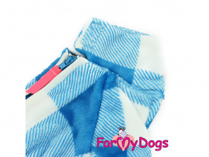  Obleček pro psy – teplý zimní overal LIGHT BLUE od ForMyDogs z jednovrstvé plyšové kožešiny. Zapínání na zip zádech, zvýšený límec pro lepší ochranu krku. (2)