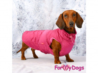 Obleček pro psy i fenky jezevčíků od FMD – zimní bunda PINK z voduodpuzujícího materiálu. Bunda je zateplená sinteponem a má kožešinovou podšívku. (FOTO)