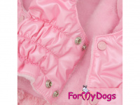  Obleček pro fenky od ForMyDogs – růžový kabátek PINK FUR. Kožešinová podšívka, na zádech zdobený krajkou. (4)