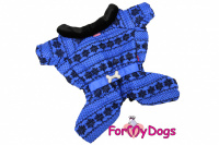 Obleček pro psy – teplý zimní overal BLUE SNOWFLAKE od ForMyDogs z voduodpuzujícího materiálu s kožešinovou podšívkou. Zapínání na druky na bříšku.