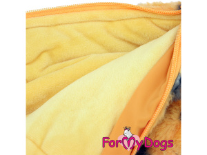  Obleček pro fenky – sinteponem zateplený zimní overal ZIG ZAG ORANGE od ForMyDogs z dvouvrstvé plyšové kožešiny do suchého chladného počasí. Zapínání na zip zádech, zvýšený límec pro lepší ochranu krku (2)