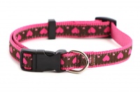 Obojek pro psy ROSEWOOD Pink Heart z vysokopevnostního nylonu s odolnou rychlozapínací sponou. Výběr velikostí pro všechna plemena psů.