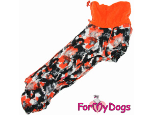  Zateplený overal FMD ORANGE CAMOUFLAGE pro fenky jezevčíků kombinuje voděodolný svršek, výplň ze sinteponu a sametový velur