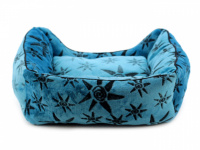  Plyšový pelíšek pro psy od For My Dogs – Blue Stars. Měkoučké bočnice, extra nadýchaný vyjímatelný polštář, celý pelíšek je vyrobený z plyšového flísu. Barva modrá. (4)