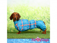   Obleček pro psy jezevčíků – lehoučká pláštěnka CHECKED od ForMyDogs. Zapínání na zip na zádech, zvýšený límec. Barva modrá se vzorem. (7)