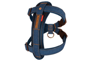  Hrudní postroj EZYDOG CHEST PLATE DENIM v jeansovém designu je navržený tak, aby maximálně respektoval anatomii psa a poskytoval mu komfort i při aktivním pohybu