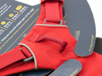  Univerzální postroj pro psy od RUFFWEAR vhodný pro sport i běžné vedení psa. Čtyřbodový systém pro dokonalé přizpůsobení postroje, bohaté polstrování. Barva červená. (6)