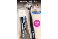 Sada pro dentální hygienu malých psů do 6 kg. Obsahuje dvouhlavý kartáček na zuby a zubní pastu pro psy s atraktivní drůbeží příchutí (2).