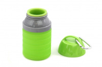 Cestovní silikonová láhev na vodu pro psy od ROSEWOOD. Variabilní velikost, karabina k zavěšení. Maximální objem 500 ml, barva zelená. (2)