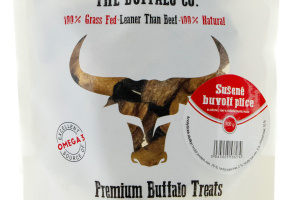 Lehký, křupavý a přírodní pamlsek pro psy všech velikostí. Sušené buvolí plíce bohaté na bílkoviny, s nízkým obsahem tuku a jemnou vůní (2)