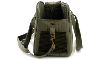  Cestujte první třídou! Luxusní prošívaná taška Milk & Pepper Carlton v barvě khaki kombinuje nadčasový design s maximálním pohodlím pro malé psy do 7 kg (12)