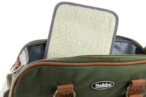  Praktická přepravní taška na psy a kočky s nosností 6 kg z kolekce NOBBY, model PERKA. Vyjímatelná měkoučká podložka, dlouhý nastavitelný popruh pro nošení přes rameno (11)