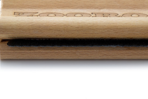  ZOORO Amazing Grooming Tool – kartáč na vyčesávání krátké srsti psů a koní, velikost M (4)