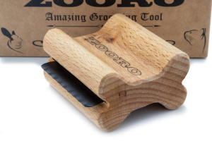  ZOORO Amazing Grooming Tool – kartáč na vyčesávání krátké srsti psů a koní, velikost S (3)