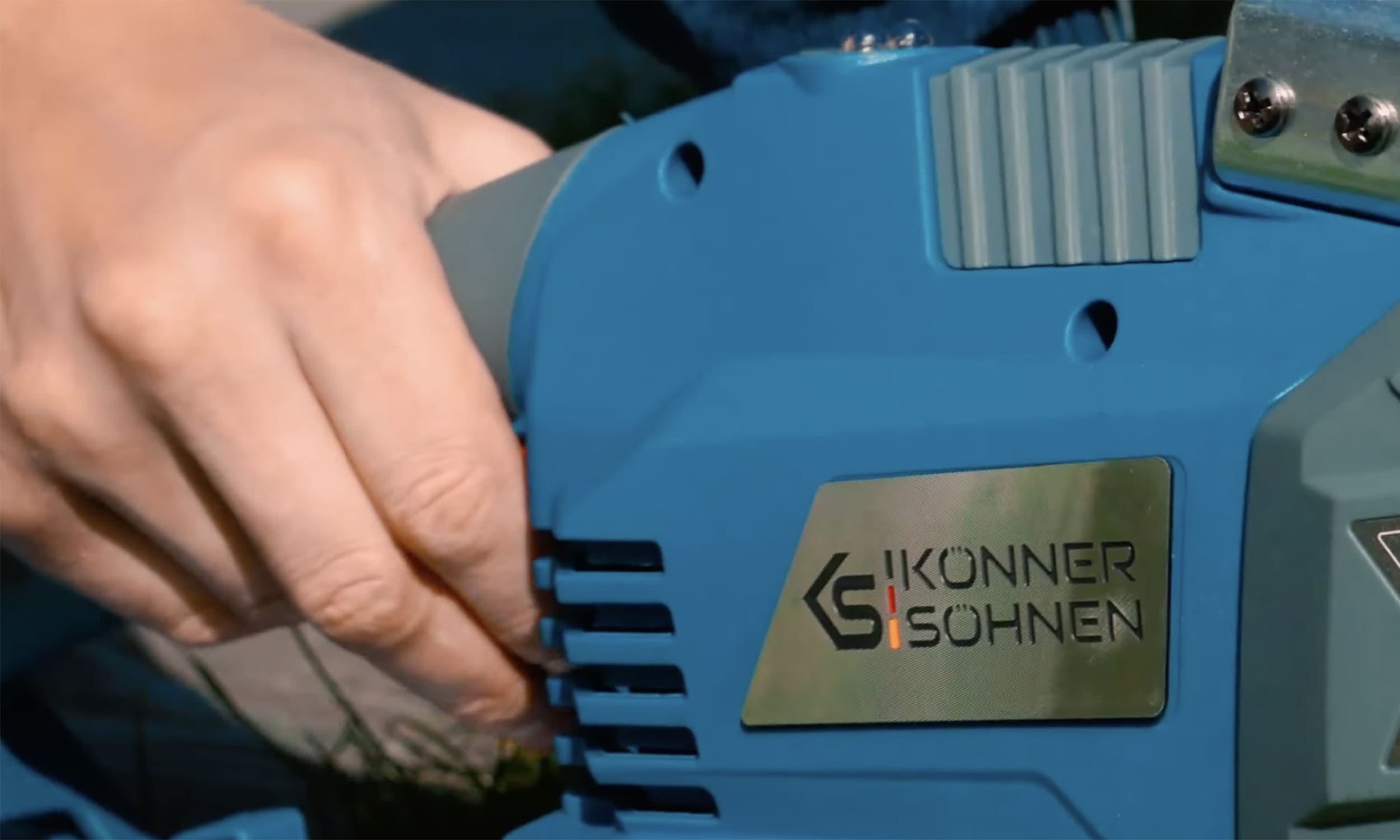 electric-chainsaw-ks