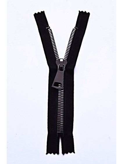 Krátký zip kapsový - hrubý 17 cm, zuby 8 mm