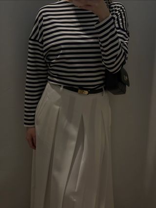 1 sukně 7 outfitů! vše najdete u nás na prodejně 📍Na příkopě 12, Praha 1, Pasáž Černá růže 🥀 #outfits #czechbrand...