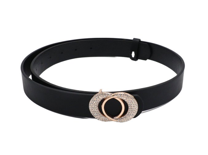 Černý pásek s kamínkovou sponou